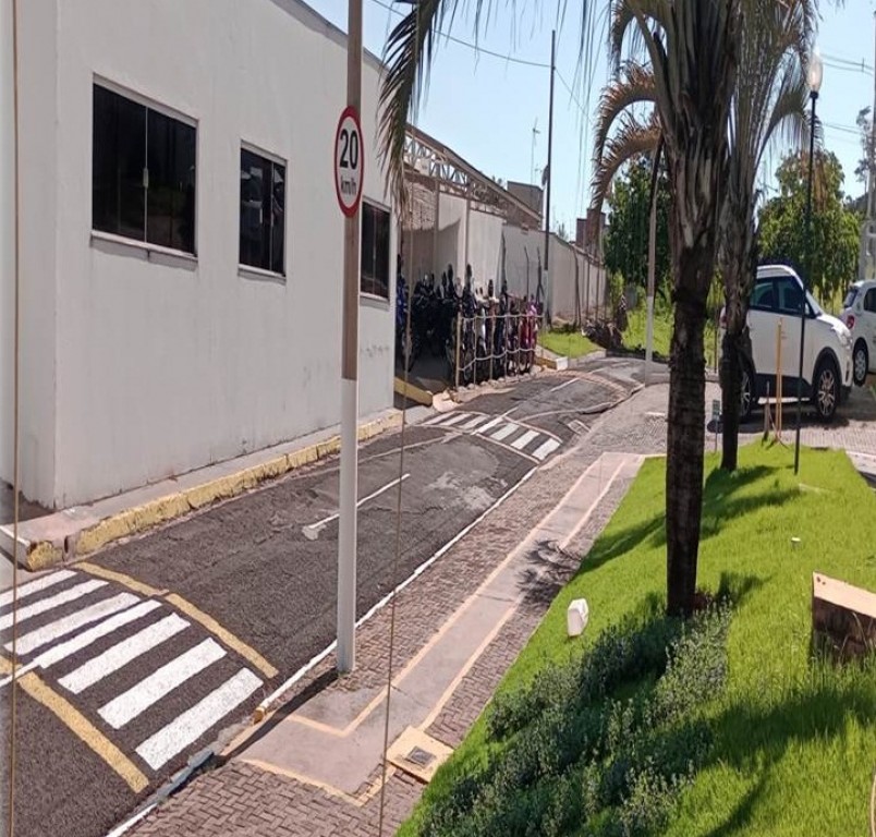 AME reforça sinalização horizontal para veículos e pedestres