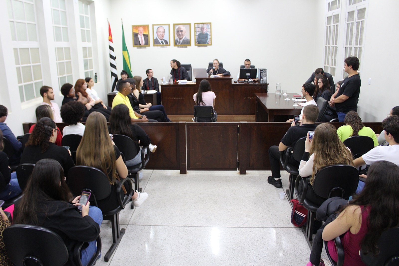 Direito da Unifipa promove Júri Simulado inédito no Teatro Municipal
