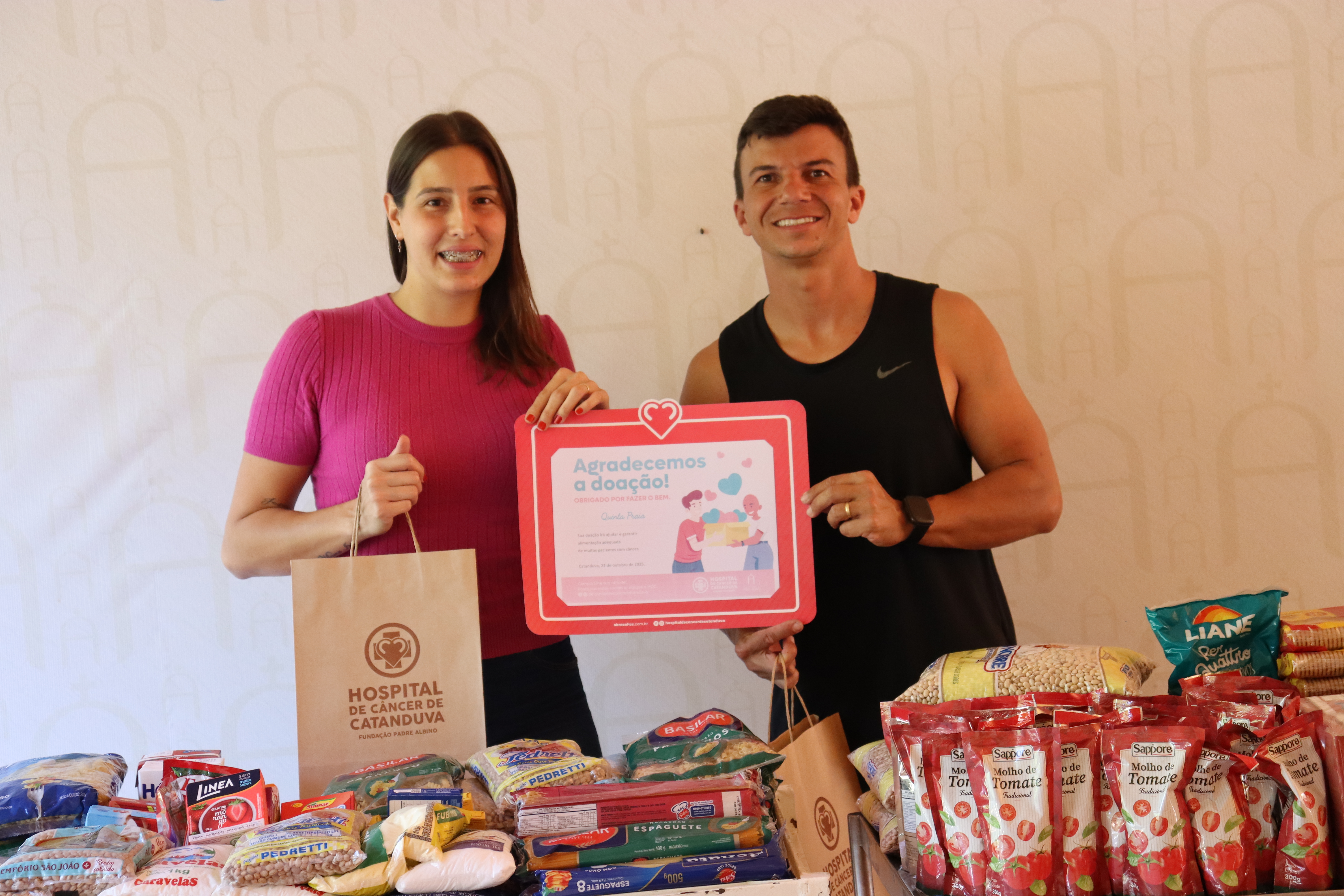Quinta Praia realiza noite de futevôlei em apoio ao Outubro Rosa