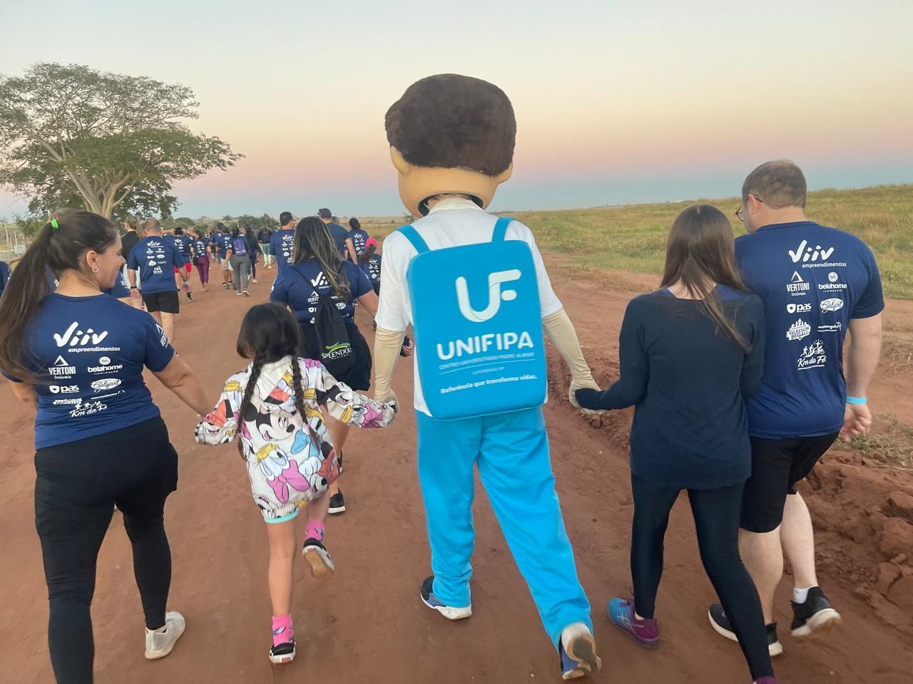 Unifipa levou saúde e animação ao “Km da Fé”