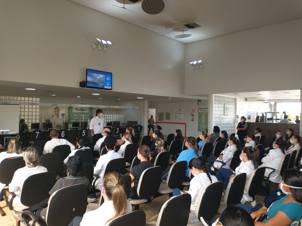 AME homenageia mães colaboradoras e pacientes