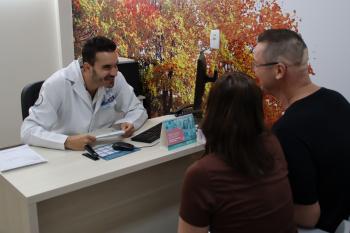 Reginaldo Pavanello toca o Sino da Esperança no HCC