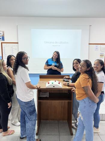 Técnico em Enfermagem do Colégio Catanduva realiza gincana sobre medicamentos