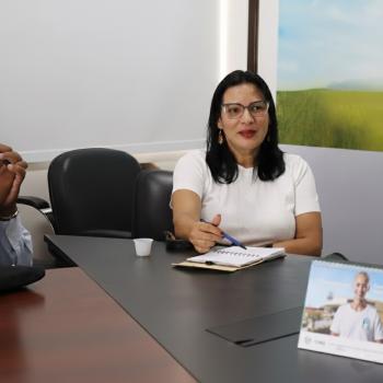Deputada Juliana Cardoso visita hospitais da FPA e anuncia emenda de R$ 100 mil