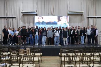 Fundação Padre Albino premia estudantes em concurso que celebra seu centenário