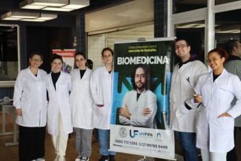 Biomedicina Unifipa participa de ação sobre hepatites virais  no Terminal Urbano de Catanduva
